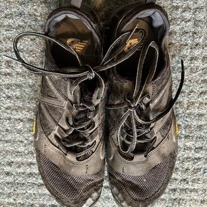 Minimus New Balance hiking trail shoe